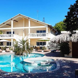 Wayaca Mini Resort